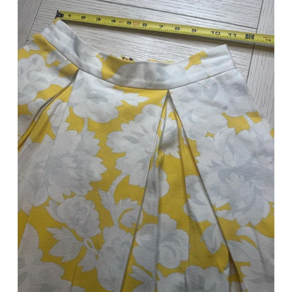 Top Shop Ladies A Line Knee Length Exposed Zipper Yellow Floral Print Skirt. Sz4